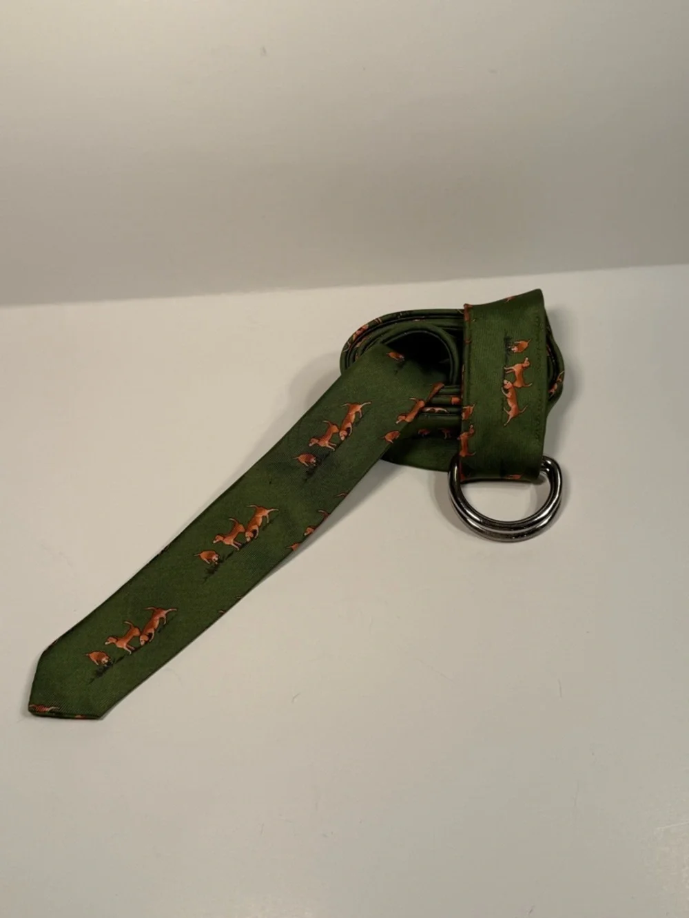 J. Crew Silk Tie D-Ring Belt Fox Hunt Hound Dog Print Green Size M/L - Picture 2 of 5